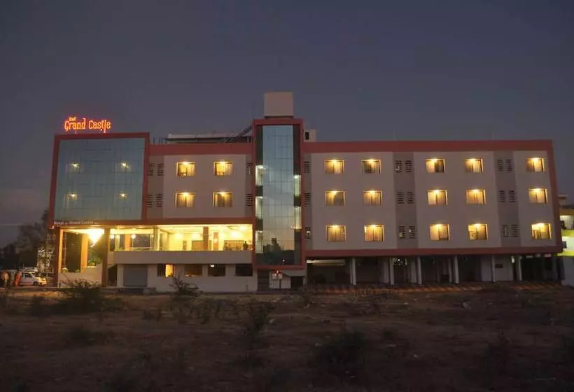 ホテル Sai Grand Castle Inn