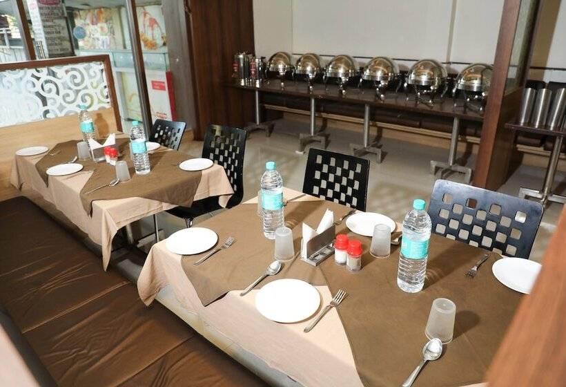 Hotell Sai Grand Castle Inn