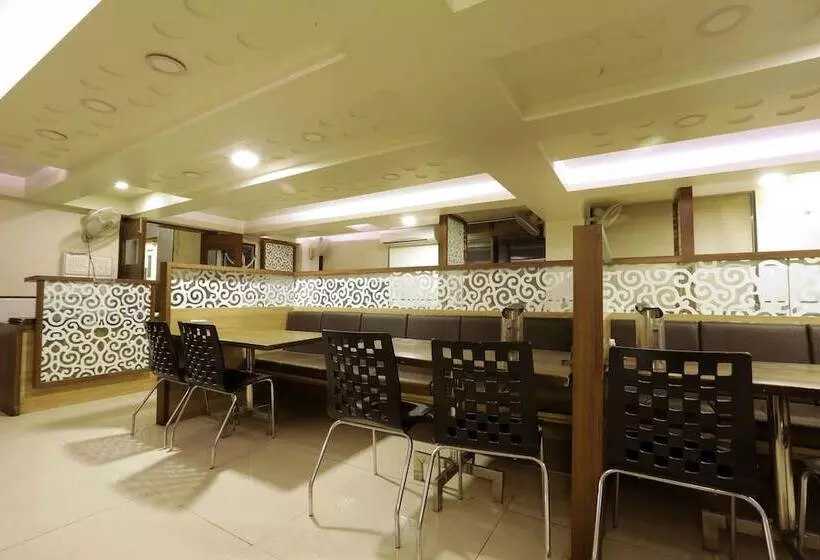 ホテル Sai Grand Castle Inn