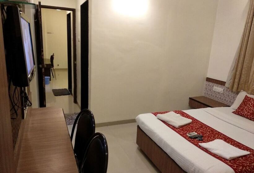 Hotell Sai Grand Castle Inn