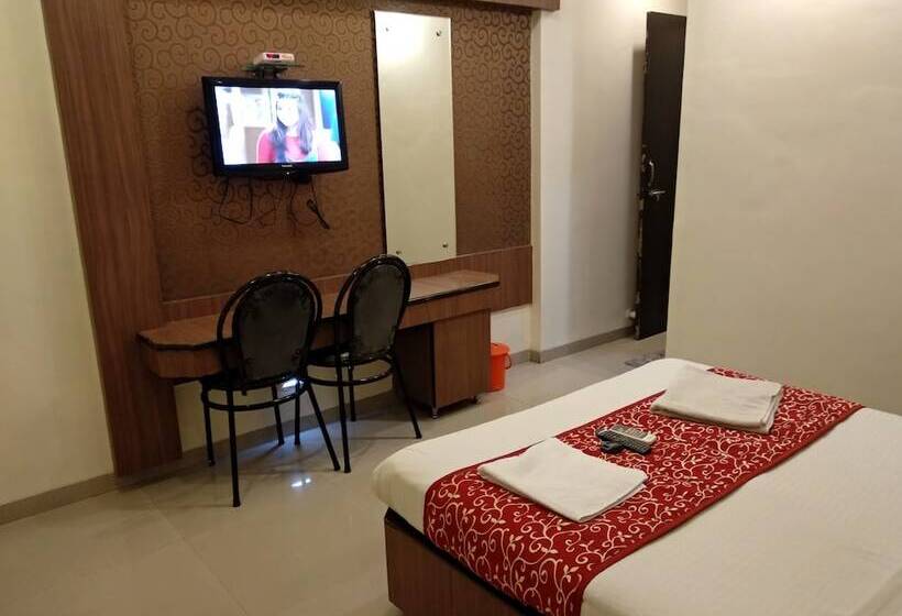 Hotell Sai Grand Castle Inn