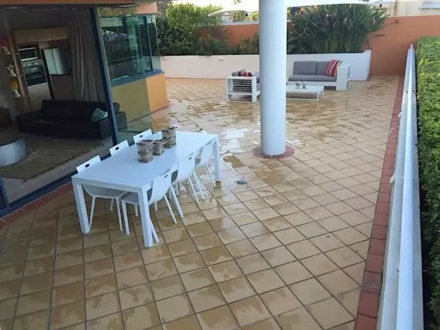 Отель Santorini Twin Waters