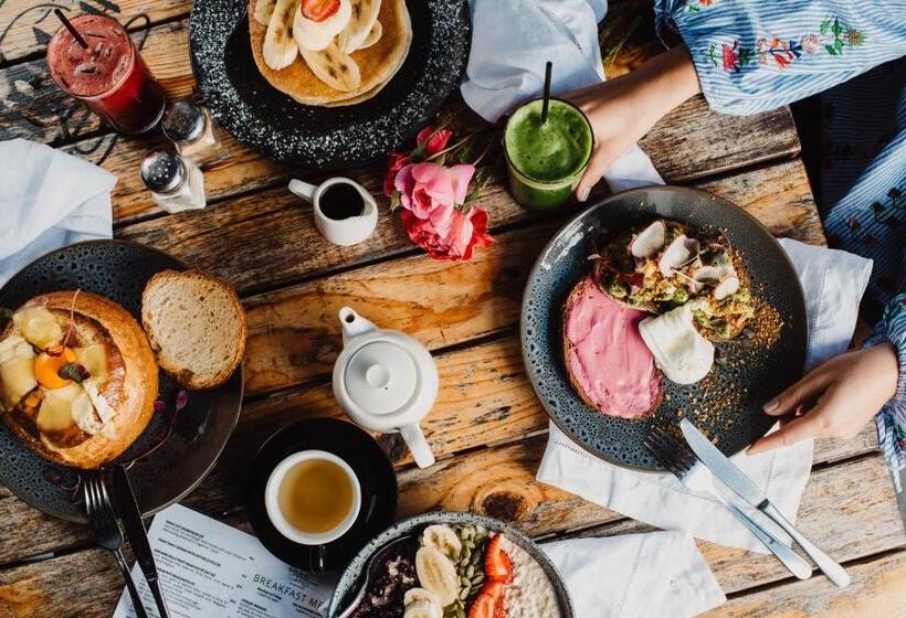 The Studios By Manna, Ascend Hotel Collection