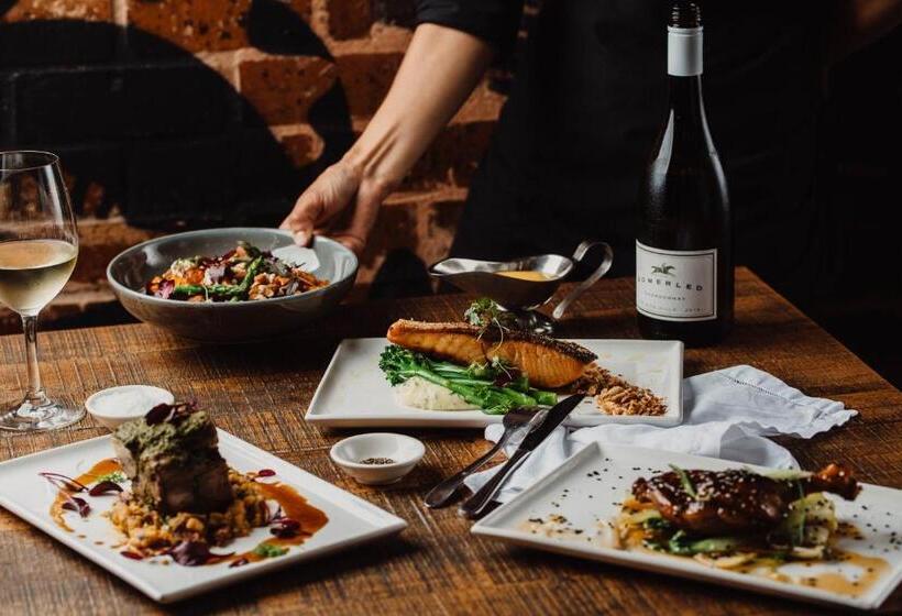 The Studios By Manna, Ascend Hotel Collection