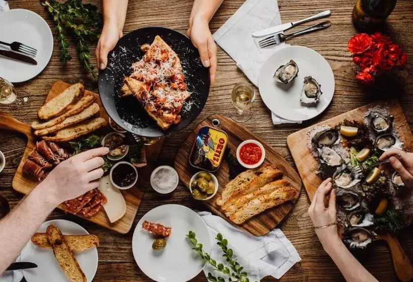 The Studios By Manna, Ascend Hotel Collection