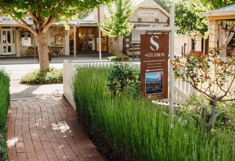 The Studios By Manna, Ascend Hotel Collection