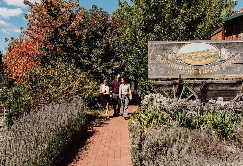 The Studios By Manna, Ascend Hotel Collection