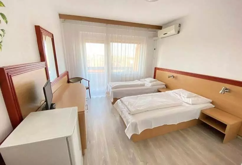 Hotelli Tisza Sport