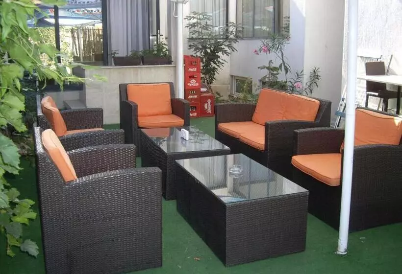 Family Hotel Avramov