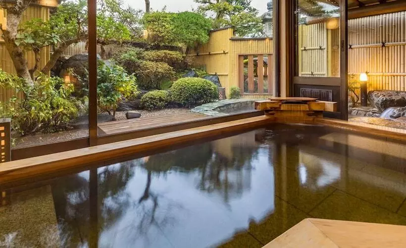 בית מלון כפרי Charoku Bekkan