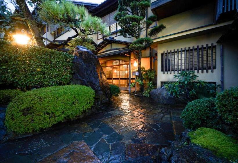 فندق Charoku Bekkan