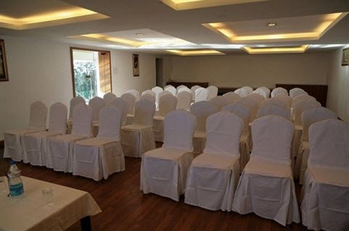 Hotel Deccan Park Resort