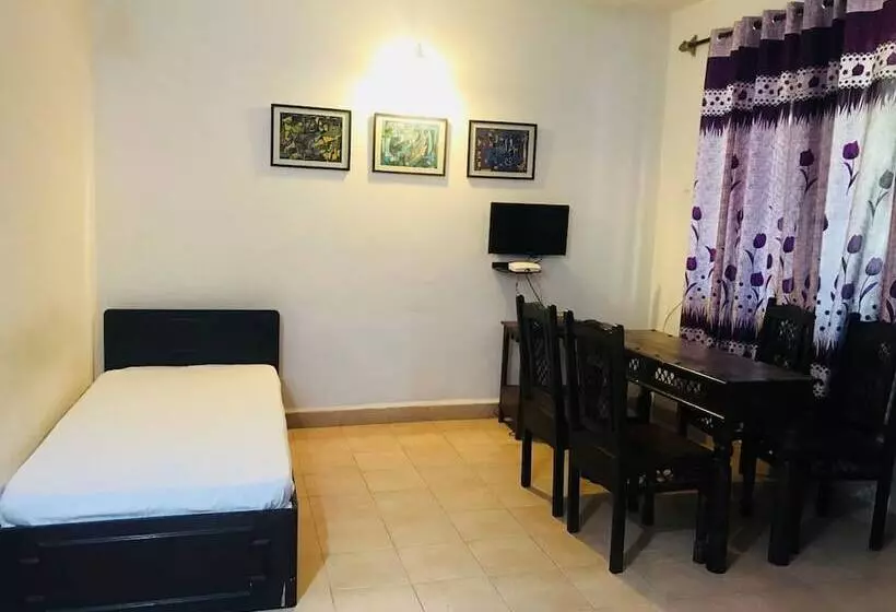 Hotel Fabexpress Barday S Inn