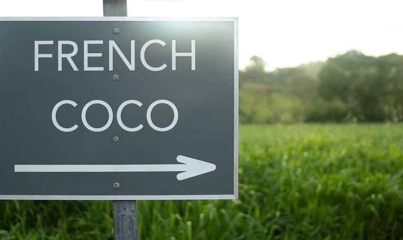 هتل French Coco