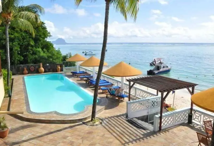 هتل Gold Beach Resort
