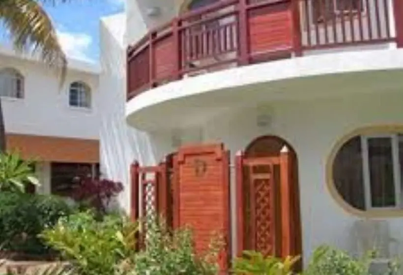 هتل Gold Beach Resort