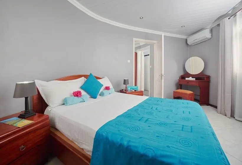 هتل Gold Beach Resort