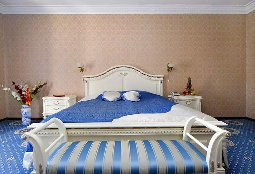 בית מלון כפרי Imperator