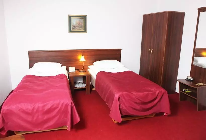 בית מלון כפרי Imperator