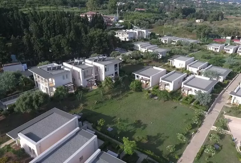 هتل Le Rosette Resort