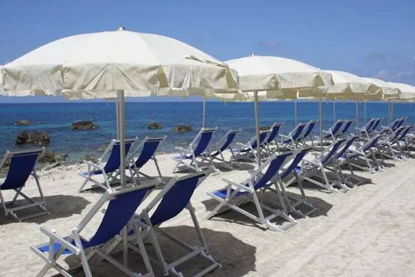 هتل Le Rosette Resort