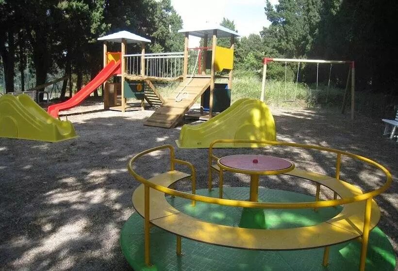 هتل Le Rosette Resort