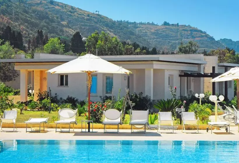 هتل Le Rosette Resort