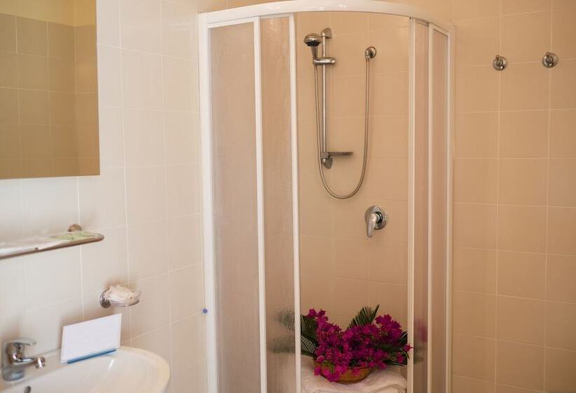 فندق Le Rosette Resort