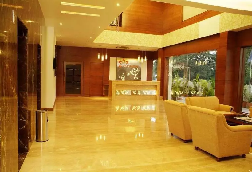 Hotel Parijatha Gateway