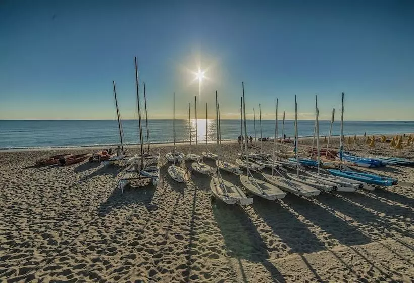 Отель Perdepera Resort