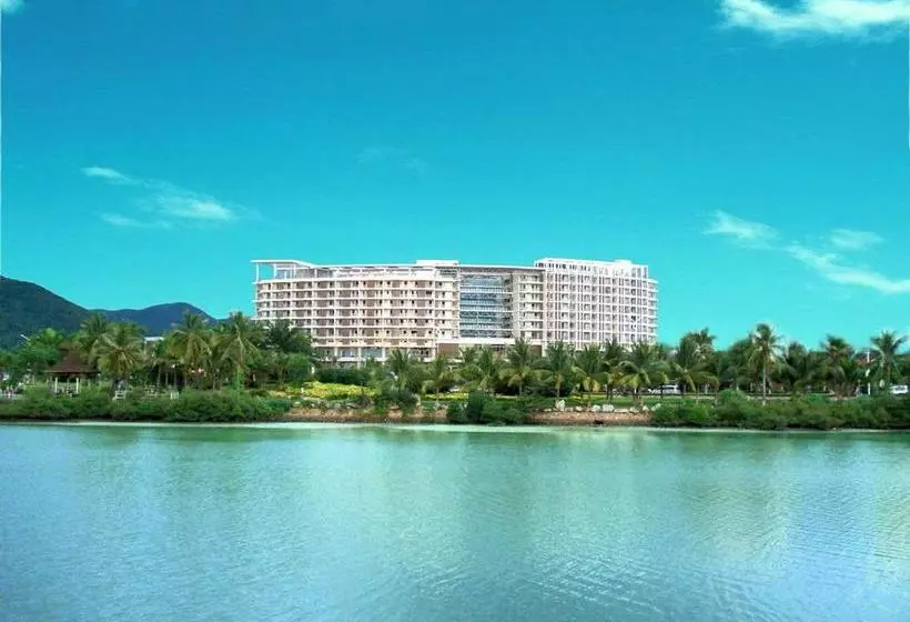 Отель Sanya Century Landscape