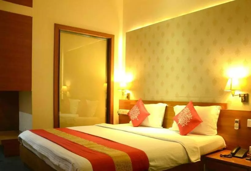 בית מלון כפרי Shalimar Palace