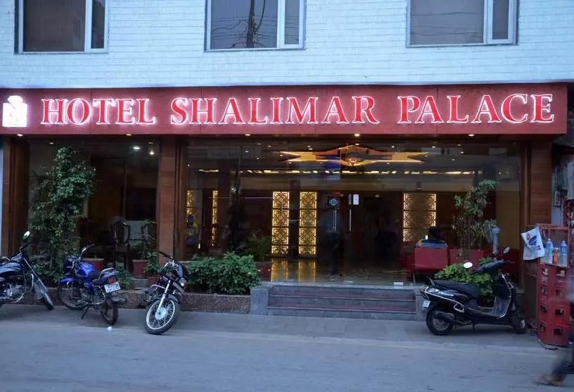 בית מלון כפרי Shalimar Palace