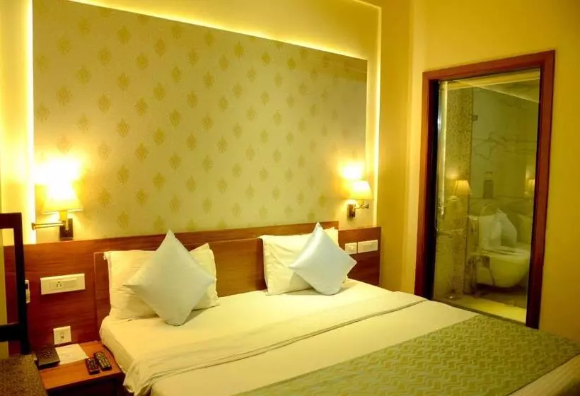 בית מלון כפרי Shalimar Palace