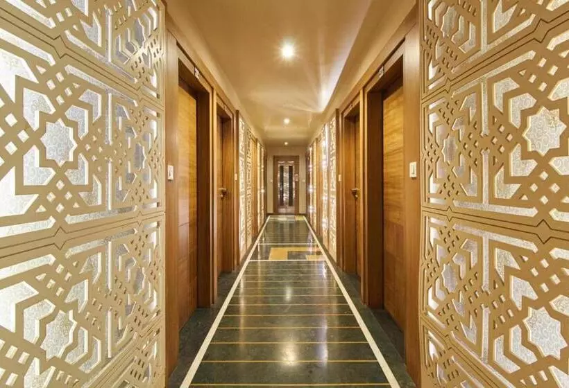 בית מלון כפרי Shalimar Palace