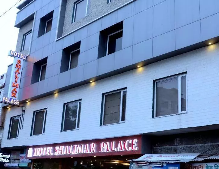 בית מלון כפרי Shalimar Palace