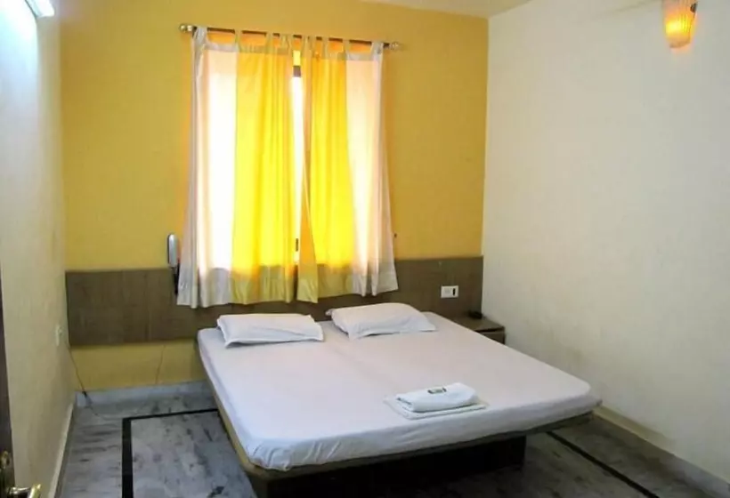 Отель Surya Palace