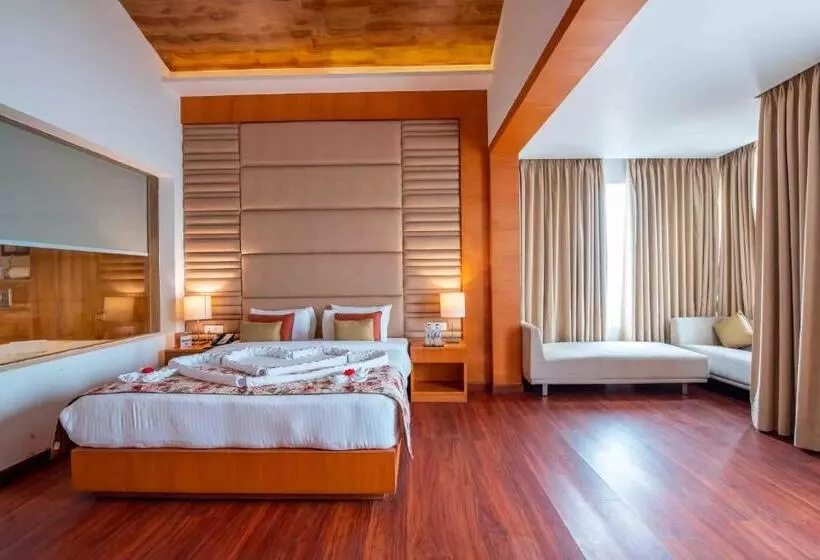 ホテル The Fern Surya Resort Kasauli Hills, Dharampur