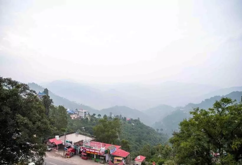ホテル The Fern Surya Resort Kasauli Hills, Dharampur