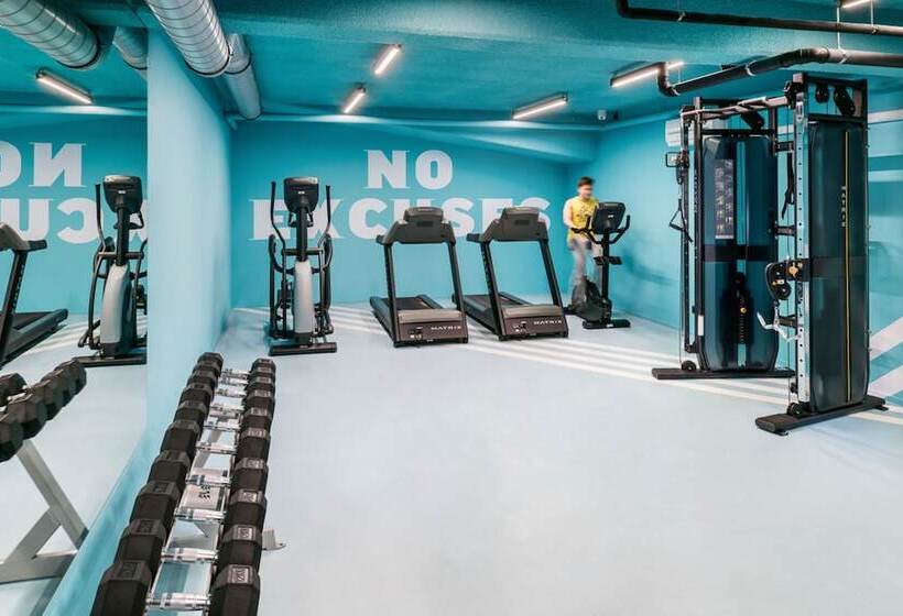 Hotelli The Social Hub Rotterdam