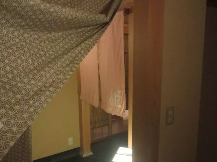 K S House Ito Onsen Historical Ryokan Hostel