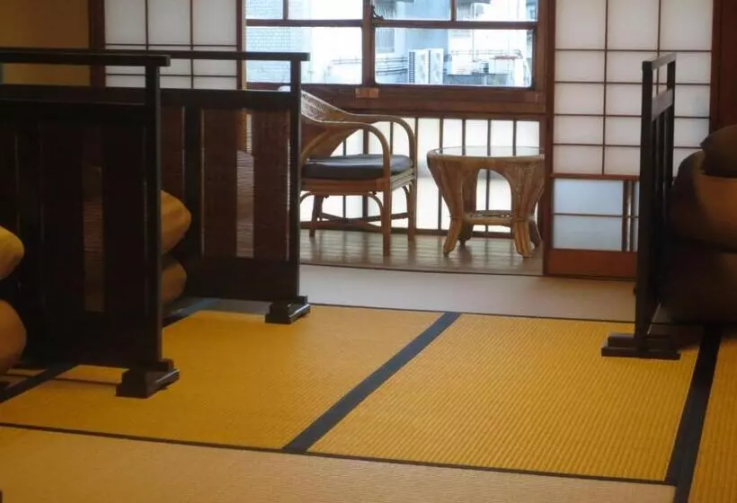 K S House Ito Onsen Historical Ryokan Hostel