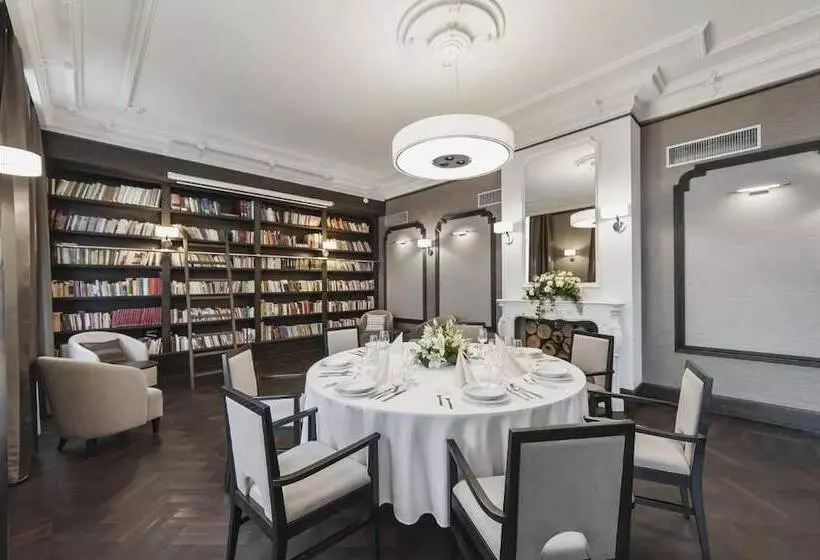 Red Baron Hotel & Restaurant