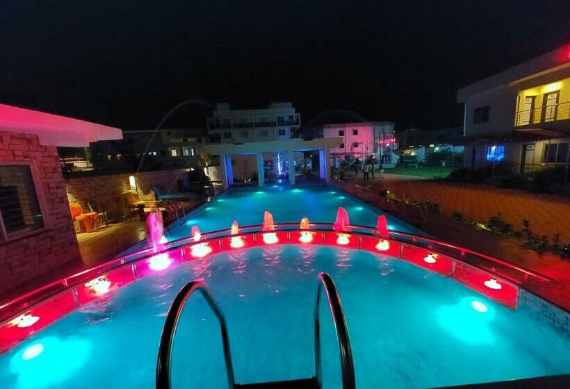 Отель Holiday Beach Resort Mandarmani