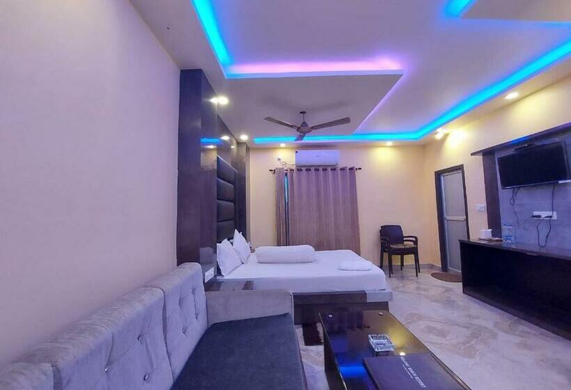 Отель Holiday Beach Resort Mandarmani