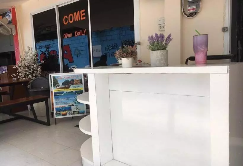 Phi Phi Paradise Hostel