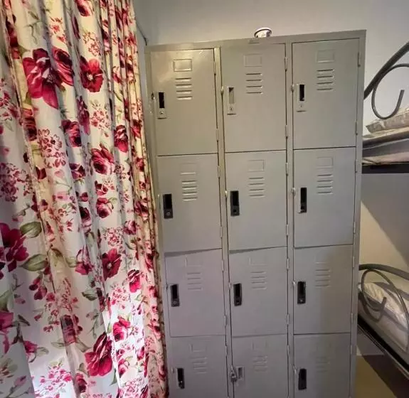 Phi Phi Paradise Hostel