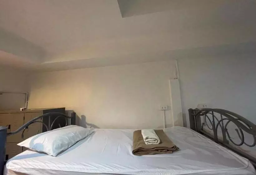 Phi Phi Paradise Hostel