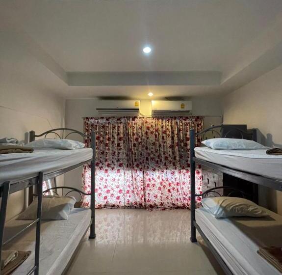 Phi Phi Paradise Hostel