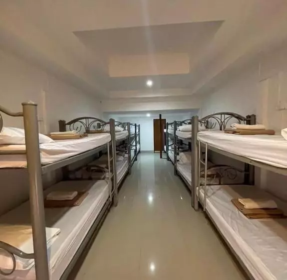 Phi Phi Paradise Hostel